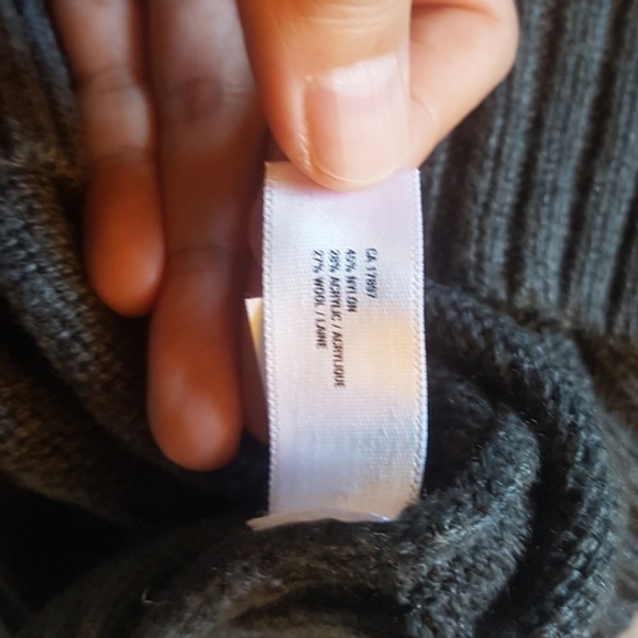 NWOT Gap Grey Knit Sweater Cardigan - Extra Small - Picture 7 of 9